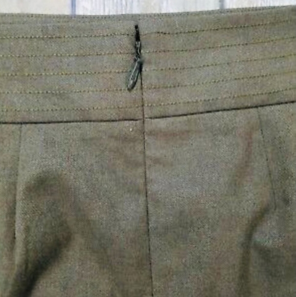 Ann Taylor Loft Size 2 Mini Skirt Olive Green - Picture 3 of 8